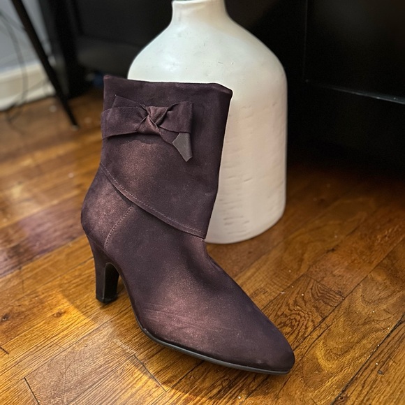 AEROSOLES |  Acappella Suede Boot - Picture 1 of 10